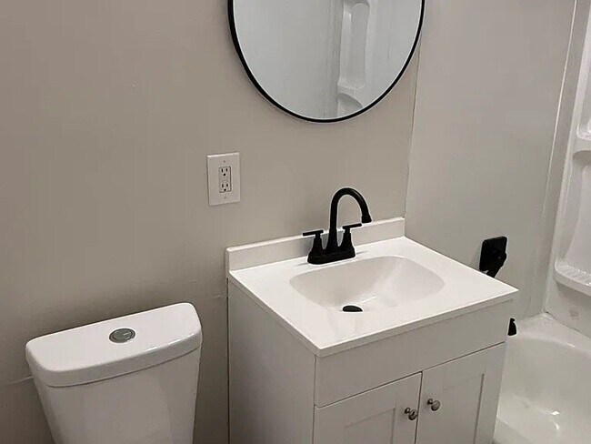 Foto del edificio - 4821 E 173rd St