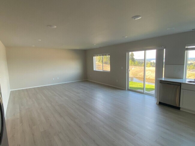 Building Photo - 100 NE Belfair Sta