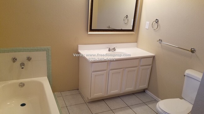 Foto del edificio - Updated 2 Bedroom 2 Bath House with Conven...