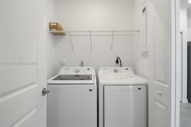 Foto del edificio - 2747 SE 25th Ave