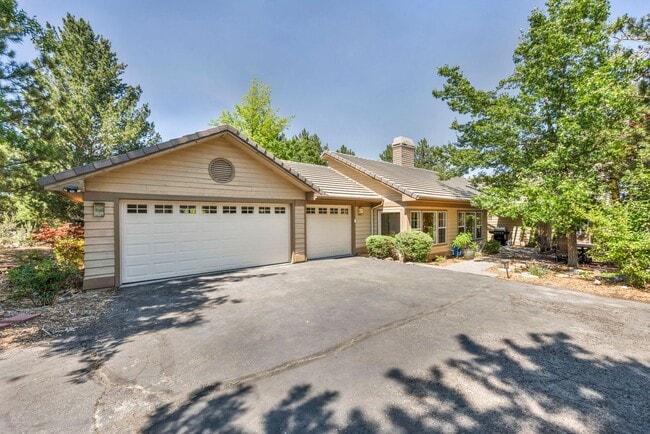 Building Photo - 14220 W Windriver Ln