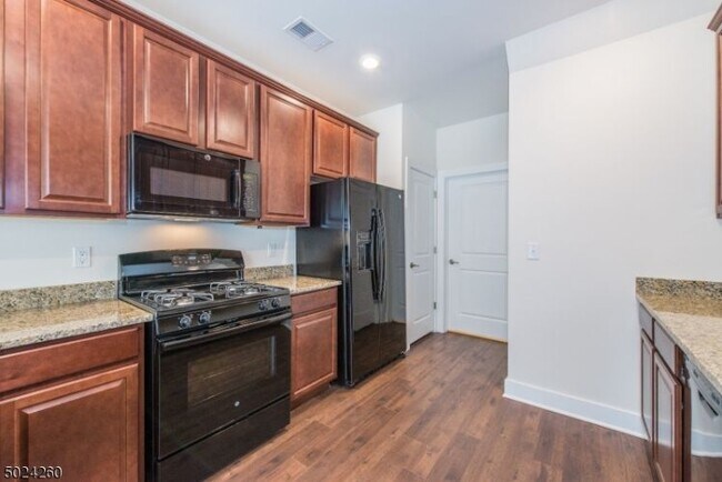 Foto del edificio - 207 Parkview Ln