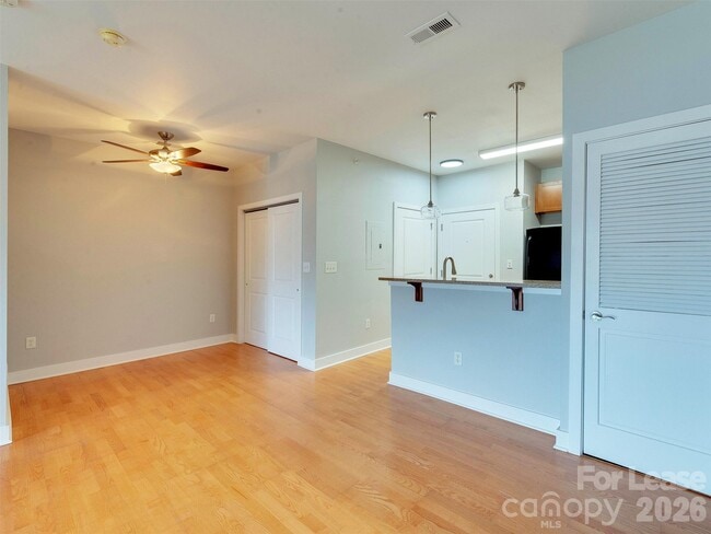 Building Photo - 630 Calvert St
