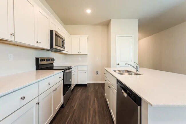 Foto del edificio - 2105 Crimson Lake Blvd