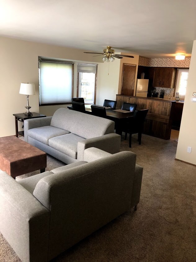 1956 River Park Ct, Wauwatosa, WI 53226 Townhome Rentals in Wauwatosa