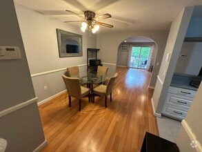 Building Photo - 12 Timberwood Dr