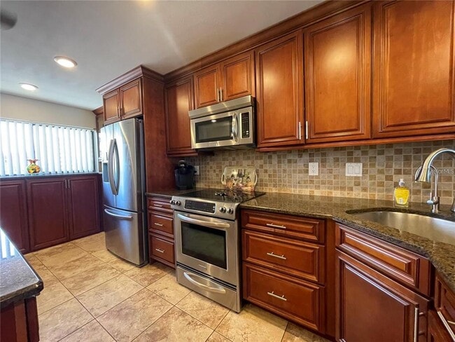Building Photo - 7150 Sunset Way