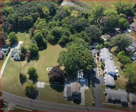 Building Photo - 410 E Main St