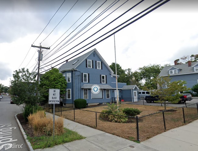 Building Photo - 2 br, 1 bath Duplex - 40 Summer St 2-54