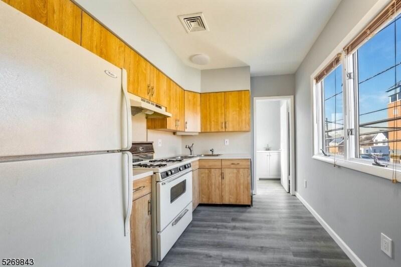 9 W Stimpson Ave, Linden, NJ 07036 House Rental in Linden, NJ