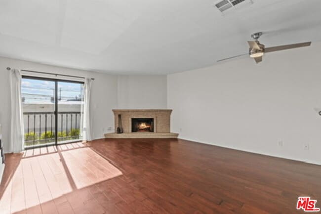 Building Photo - 2480 Penmar Ave