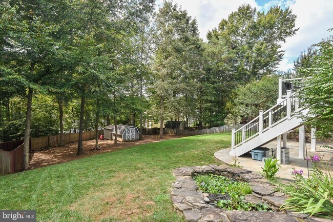 Foto del edificio - 15000 Slippery Elm Ct