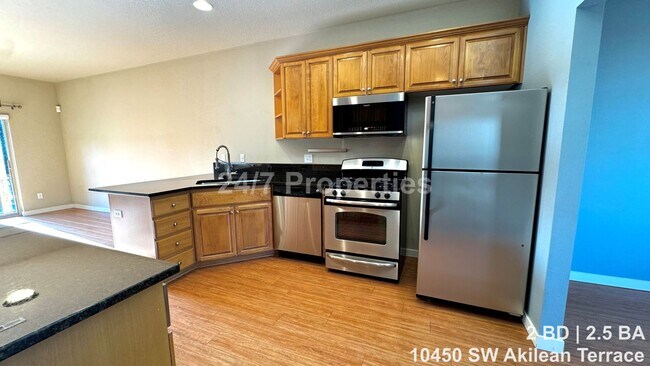 Building Photo - Bright 2 BD | 2.5 BA Townhome with A/C and Parking - Tigard