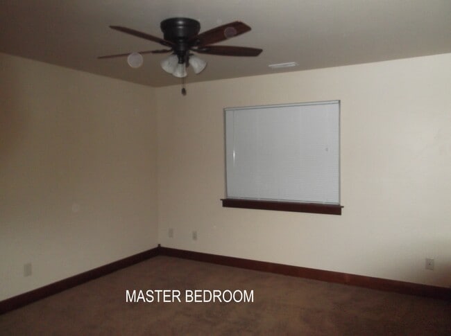 Master Bedroom - 734 S 23rd Ave
