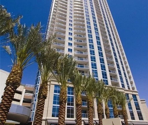 Primary Photo - 200 W Sahara Ave