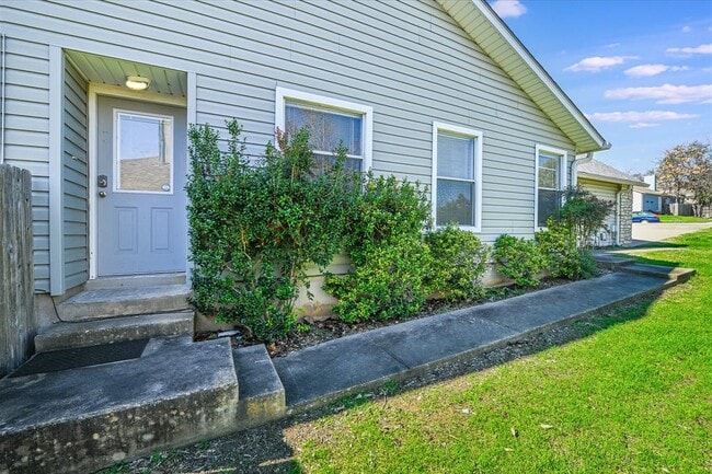 Building Photo - 528 Cutty Trail