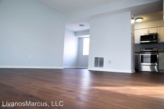 Building Photo - 1 br, 1 bath  - 204 Cherry St 6