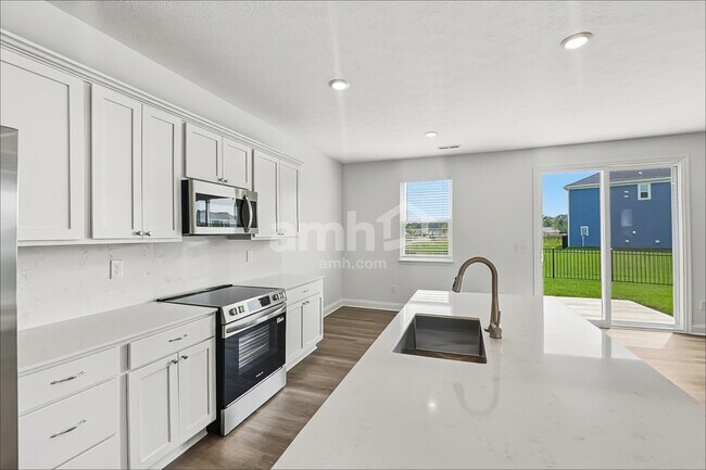 Foto del edificio - 93 Shady Elm Ln