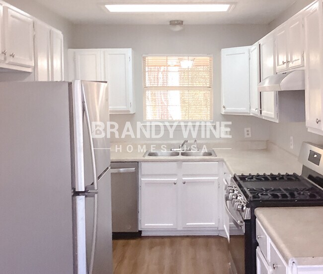 Foto del edificio - 1964 Corners Cir