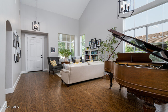 Building Photo - 674 Camino Del Sol