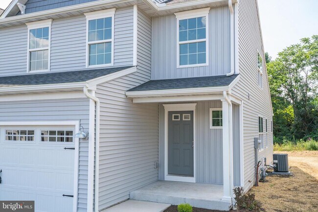 Building Photo - 29 Kantner Ln S