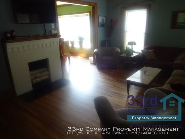 Foto del edificio - Northeast Minneapolis 3 Bedroom Home