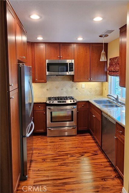 Foto del edificio - 28193 Via Luis