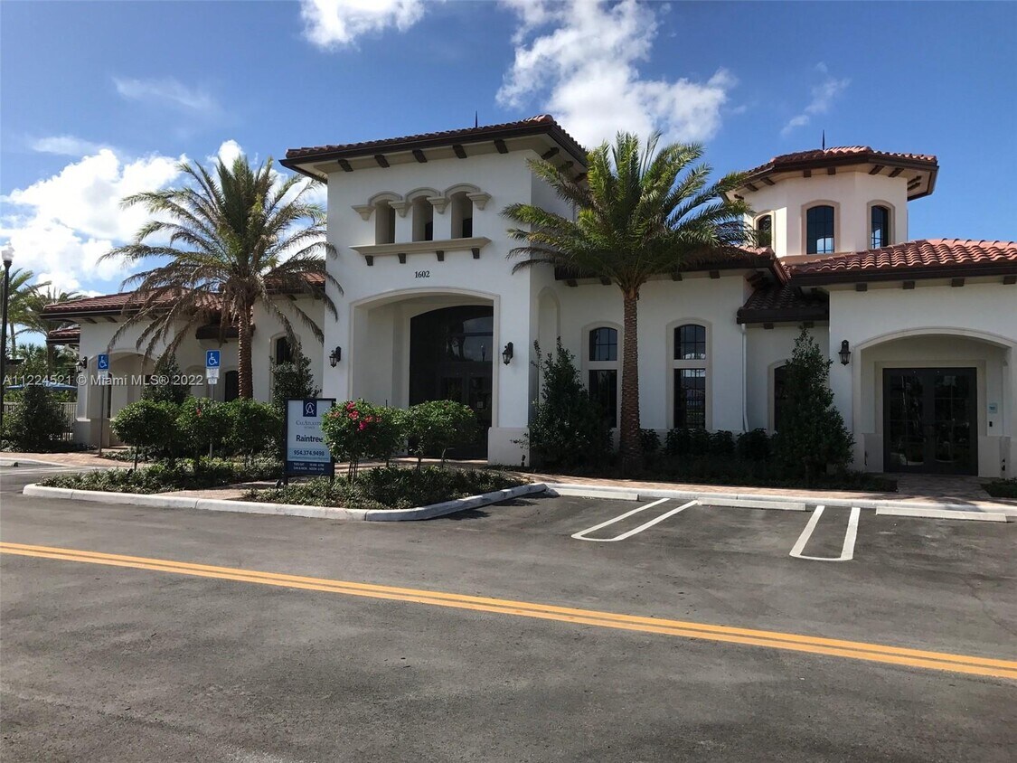 11523 SW 13th Dr, Pembroke Pines, FL 33025 Townhouse for Rent in