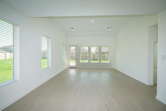 Building Photo - 6403 Periwinkle Blossom Ln
