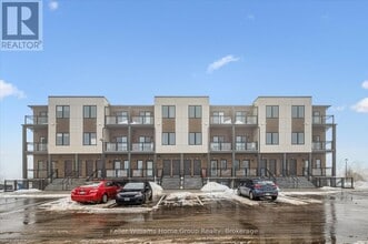 Building Photo - 940 St David St N