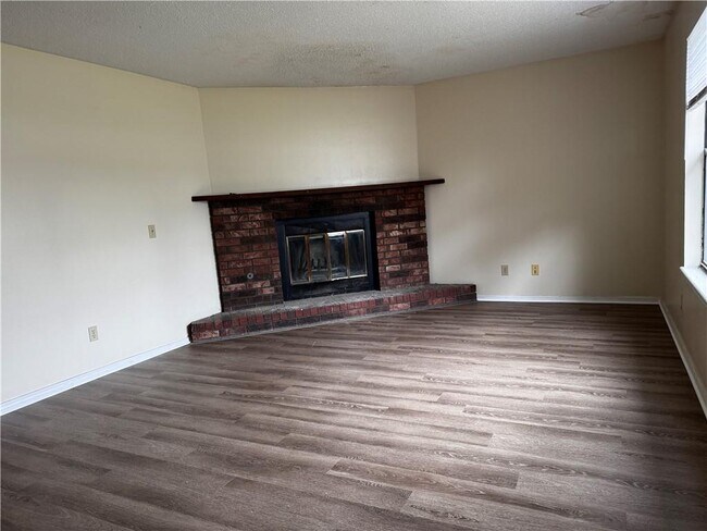 Foto del edificio - 911 NW A St