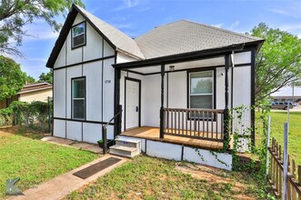 Building Photo - 1710 Jameson St