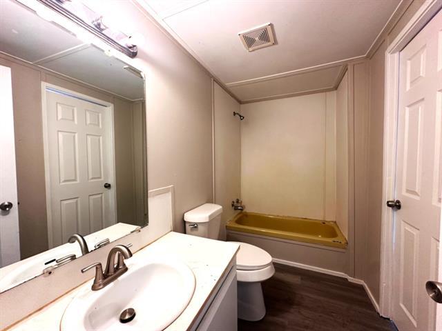 Foto del edificio - 3201 Stephen F Austin Dr