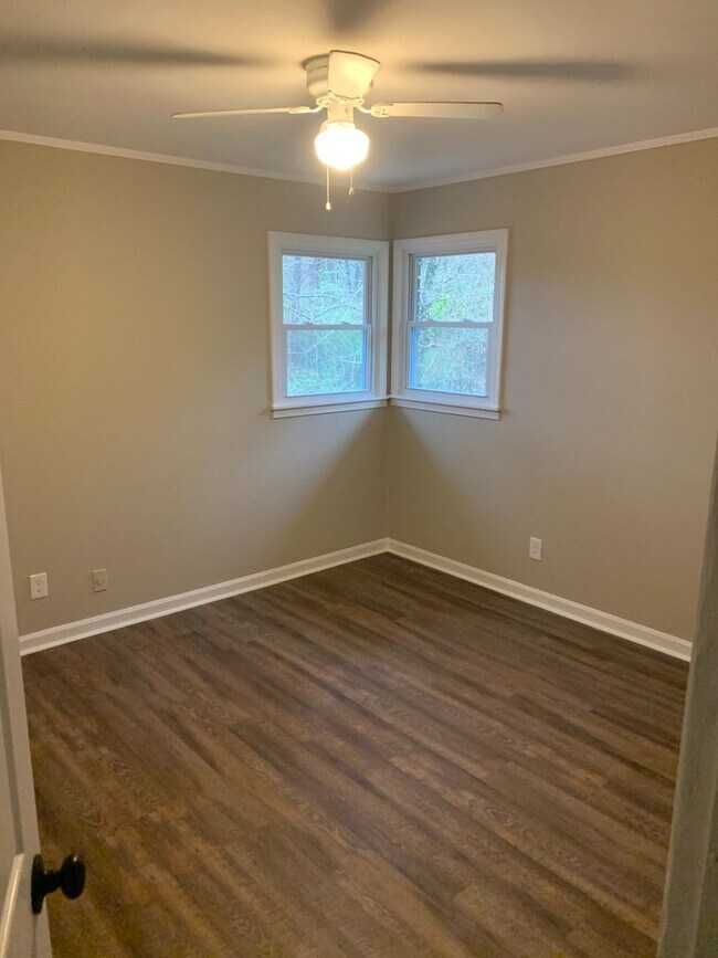 Foto del edificio - 20 Mary Ella Dr