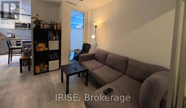 Building Photo - 135 Lower Sherbourne St