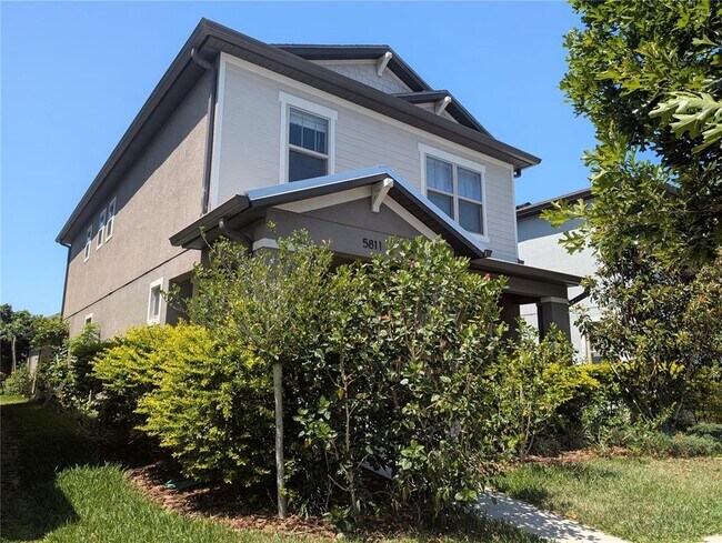 Foto del edificio - 5811 Colony Glen Rd