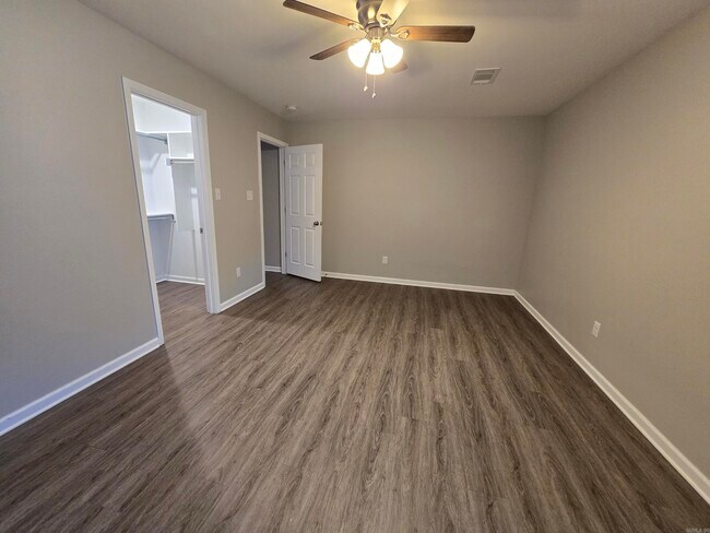 Building Photo - 806 Schley