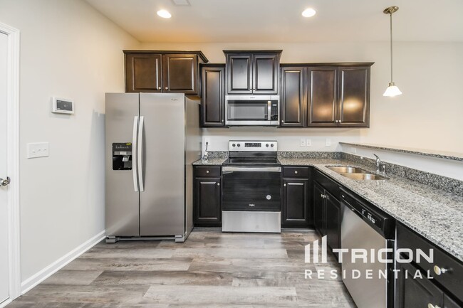Foto del edificio - 937 Dawsons Park Wy