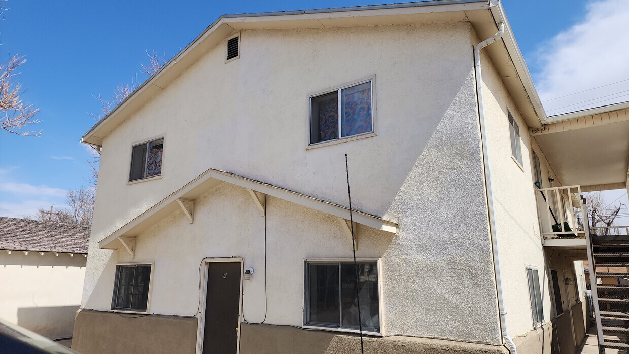 102 N 9th St Unit A, Lamar, CO 81052 Apartments in Lamar, CO