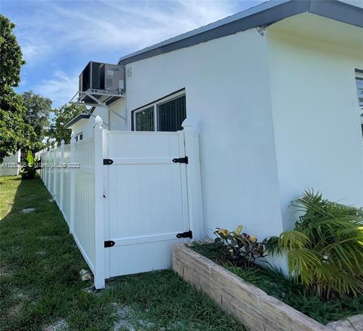 Foto del edificio - 2242 Taft St