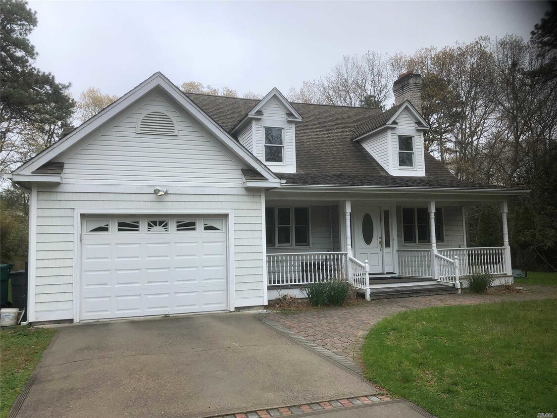 40 Quogue Riverhead Rd, Quogue, NY 11959 House Rental in Quogue, NY