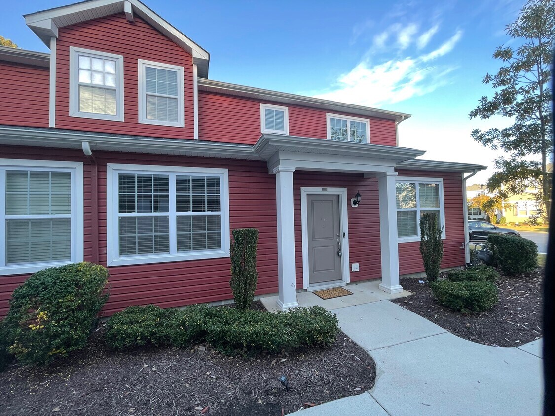 2602 Leytonstone Dr, Chesapeake, VA 23321 Townhome Rentals in
