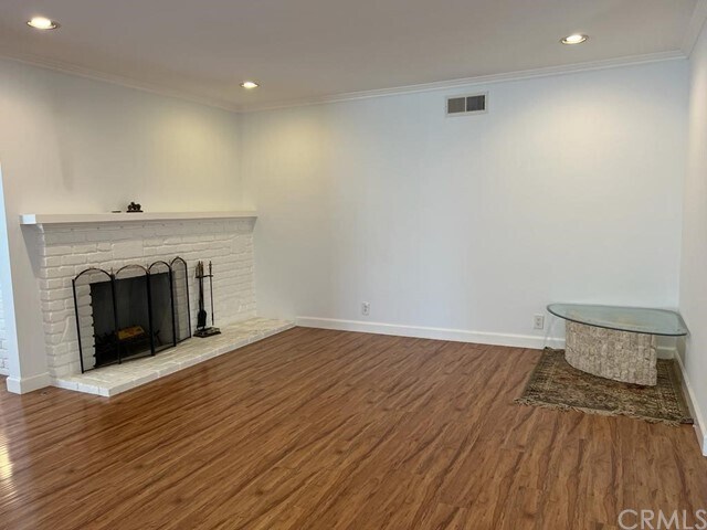 Building Photo - 10237 Randwick Dr