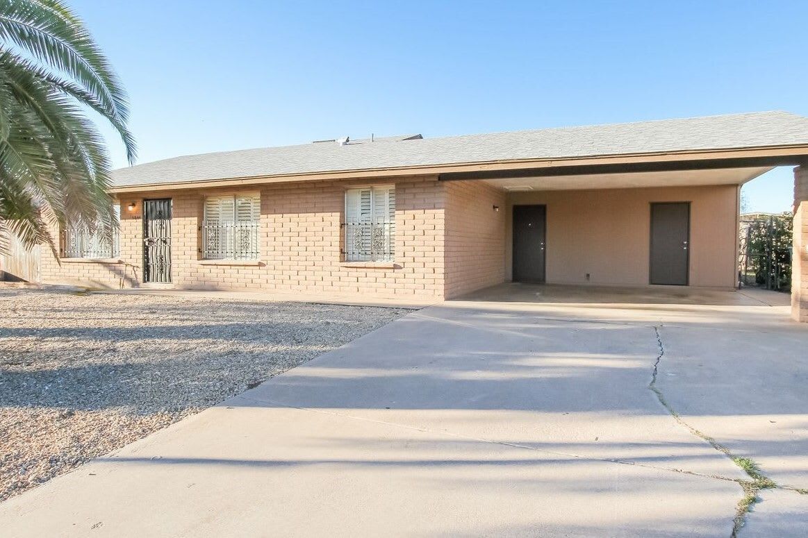 Primary Photo - 3844 W Acapulco Ln