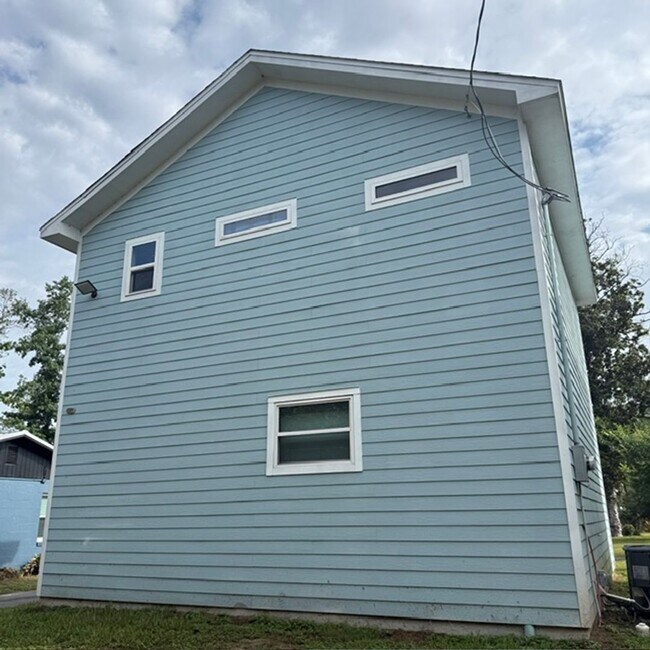 Foto del edificio - 2 Bedroom 1 Bath House