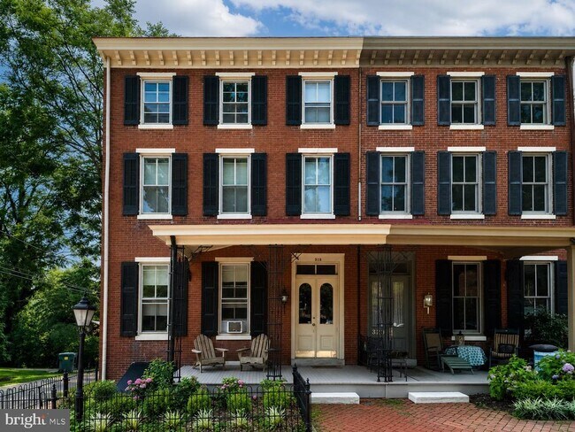Foto del edificio - 318 N Matlack St
