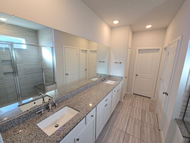 Foto del edificio - 9227 Dearborn Knoll Dr