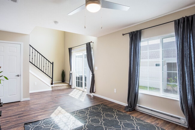 Turn the Ironwood's Bonus Space into a Gym, Office, Hobby Space and More! - Redwood Ypsilanti