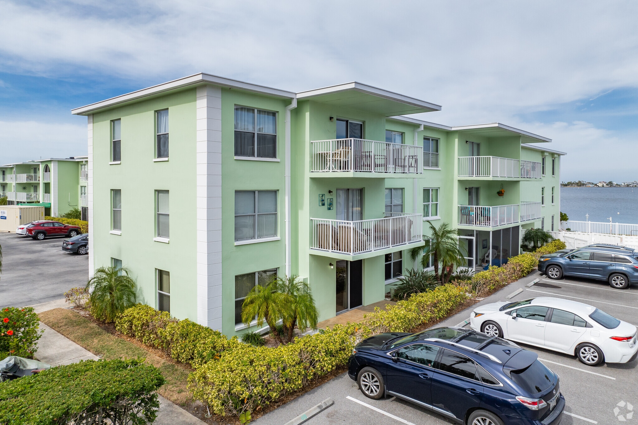 Dolphin Pointe of Dunedin