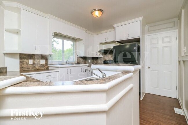 Building Photo - 14623 Gravelle Ln